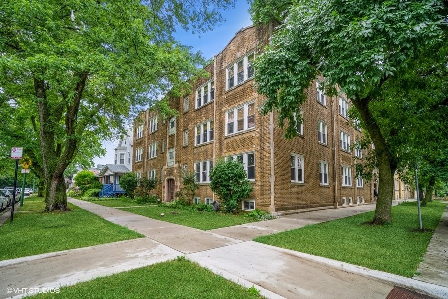 4710 N Kasson Ave #1, Chicago, IL 60630