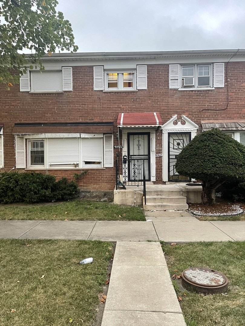 9157 S cottage grove Ave #A, Chicago, IL 60619