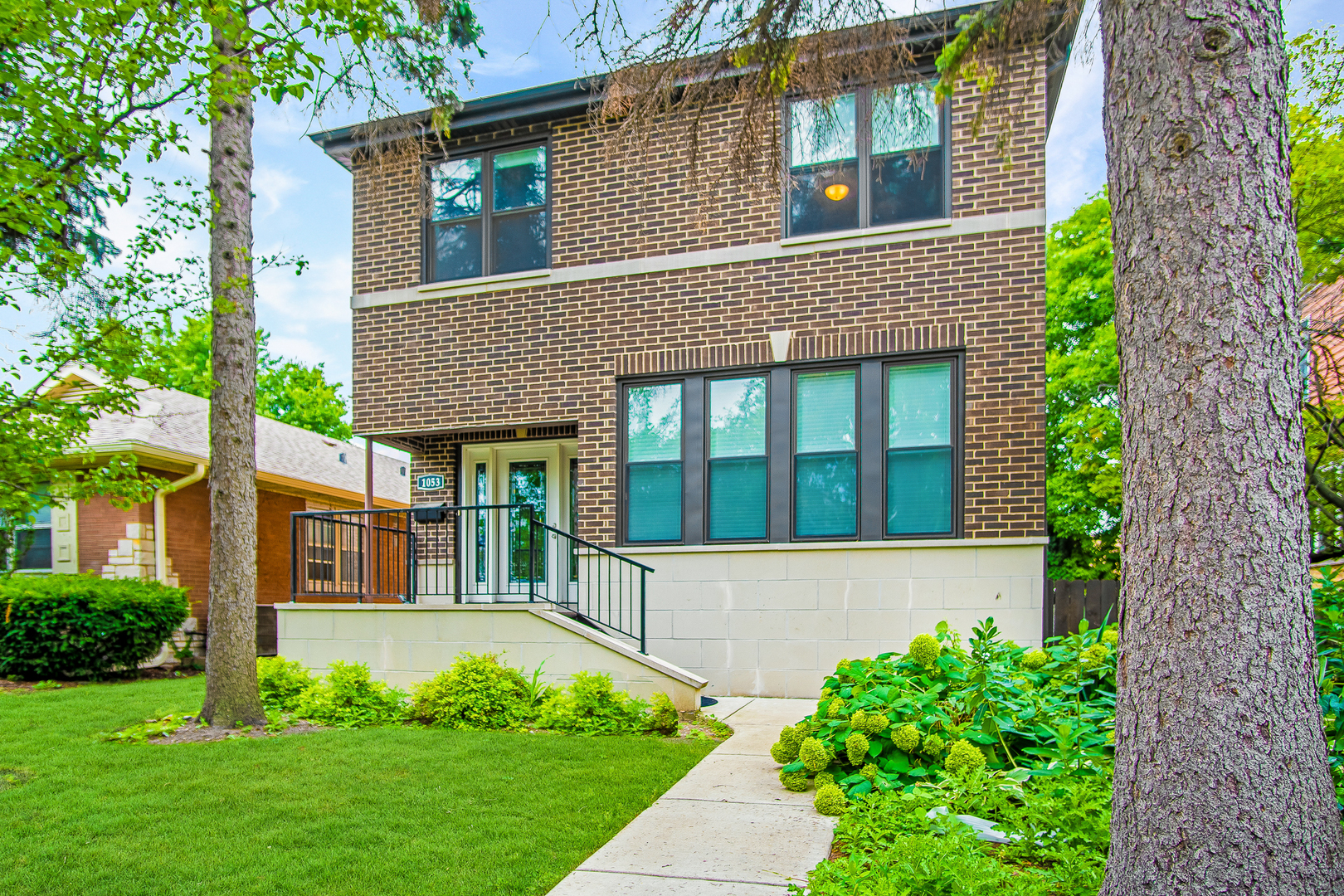 1053 Troost Avenue, Forest Park, IL 60130