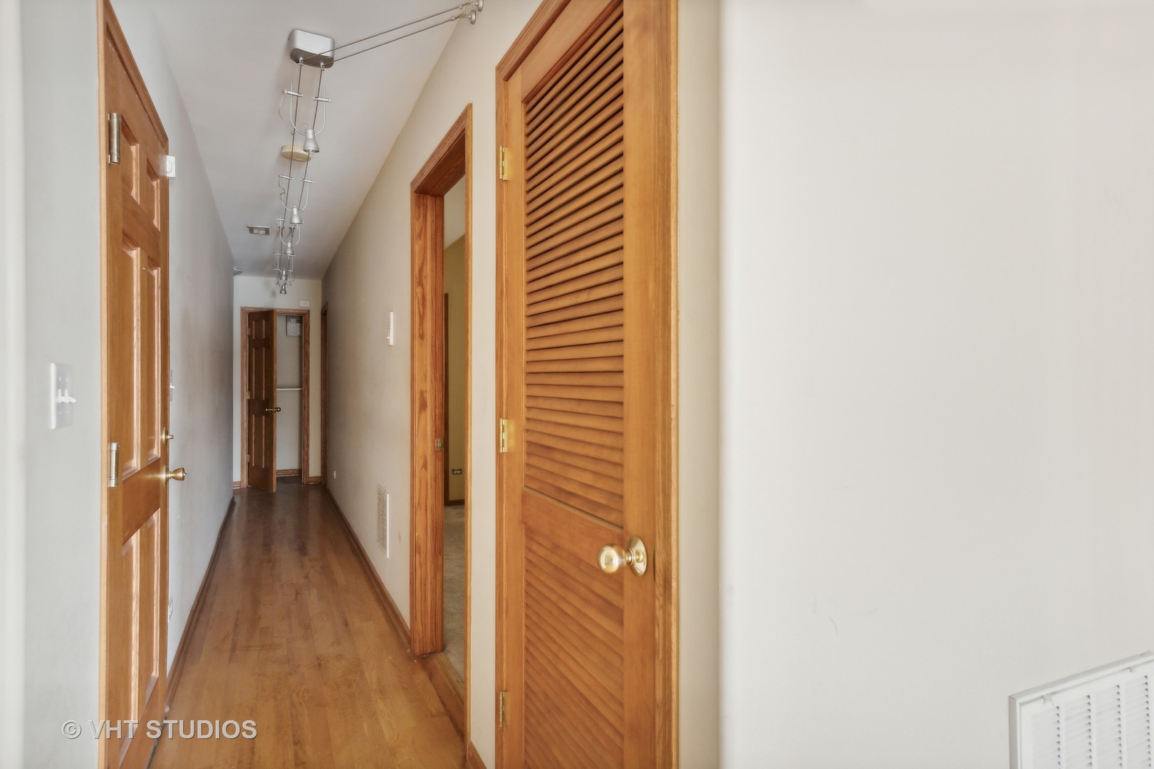 4629 S Indiana Ave #2S, Chicago, IL 60653