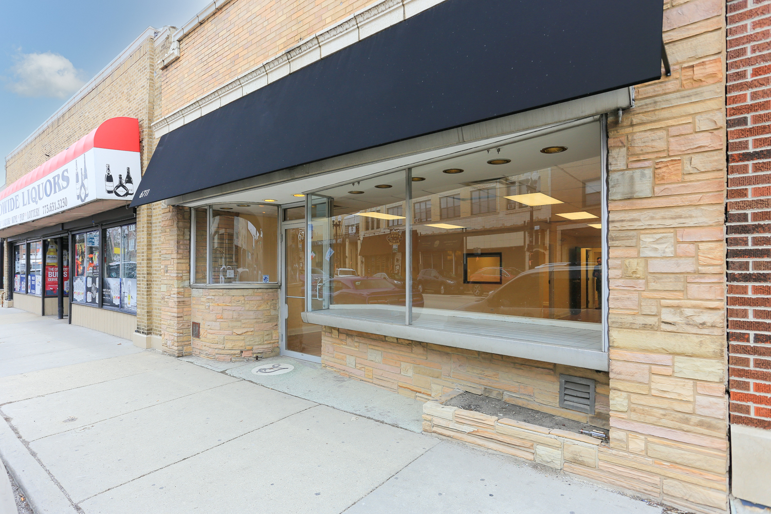 6711 N NW Highway, Chicago, IL 60631