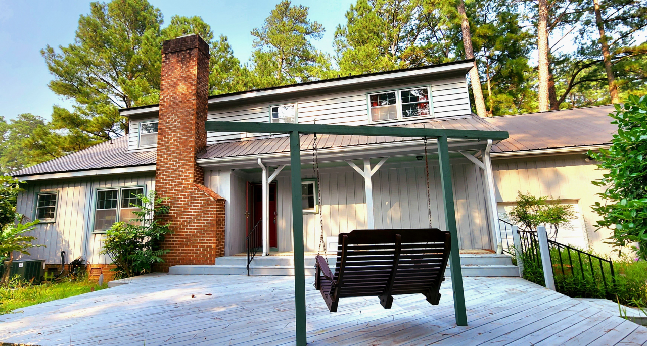 505 NE St, Roseboro, NC 28382