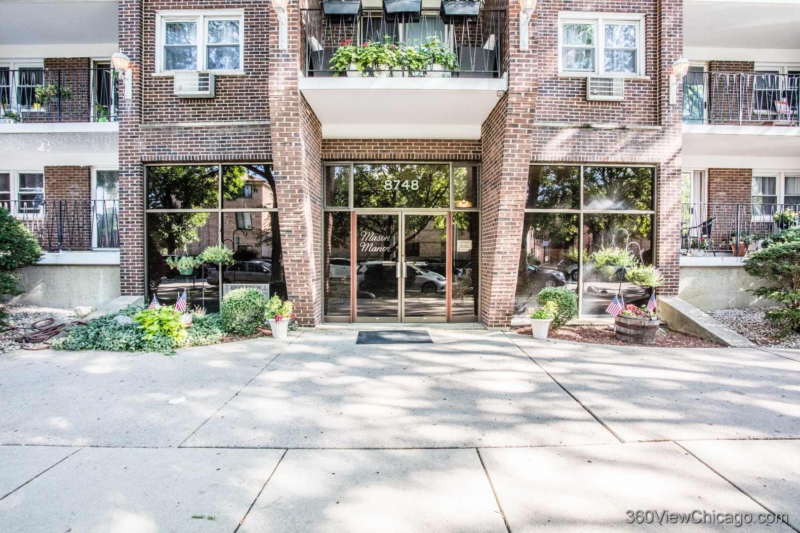 8748 W SUMMERDALE Ave #3A, Chicago, IL 60656