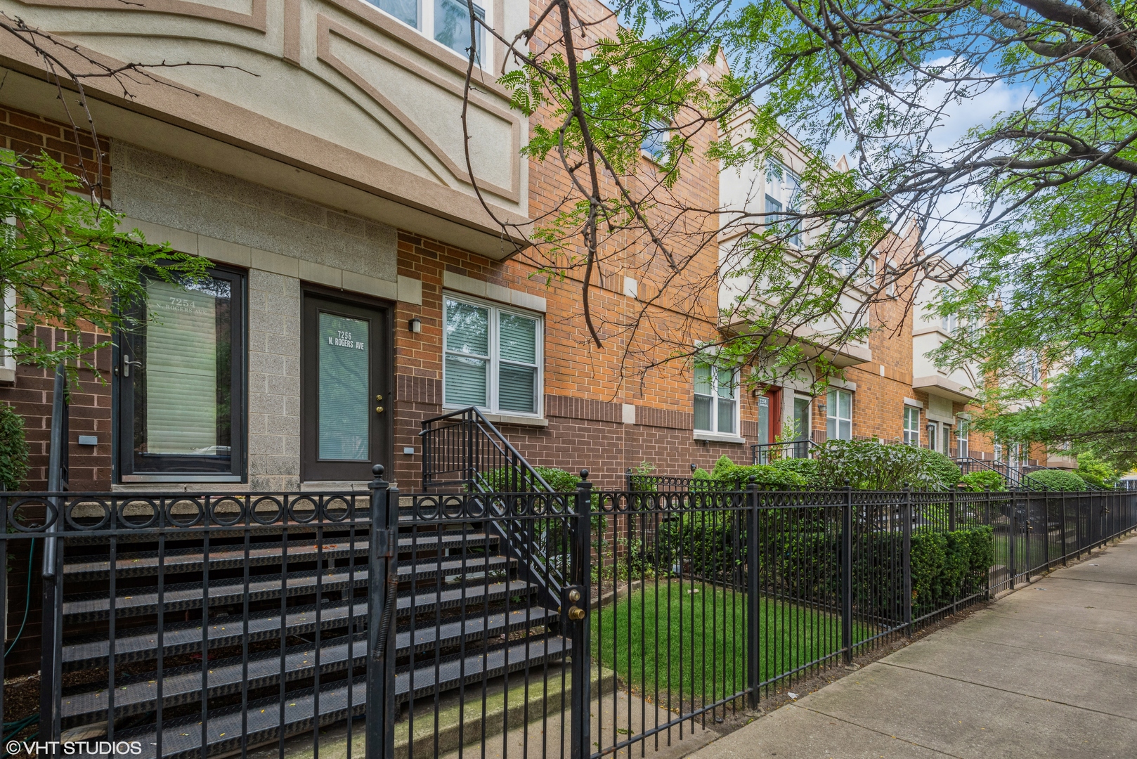 7256 N Rogers Avenue, Chicago, IL 60645