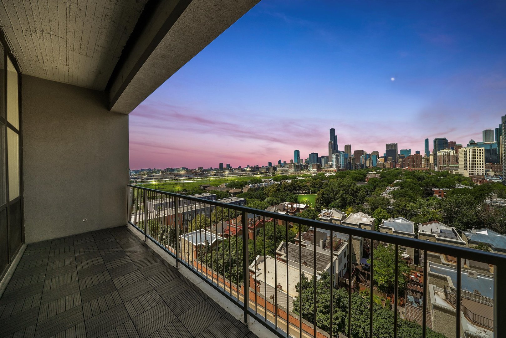 1530 S State St #15H, Chicago, IL 60605