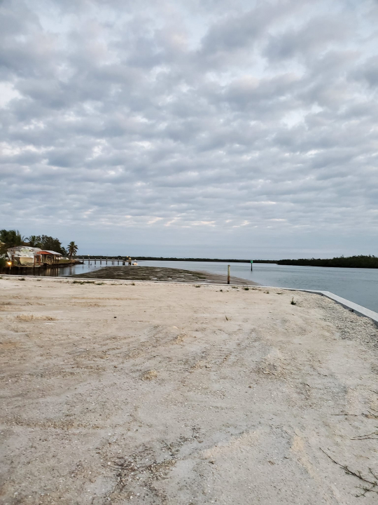 301 Pear Tree Ave, Goodland, FL 34140