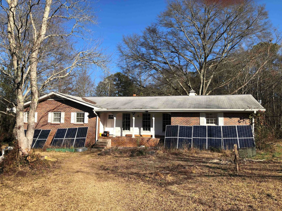 879 Sandy Creek Rd, Fayetteville, GA 30214