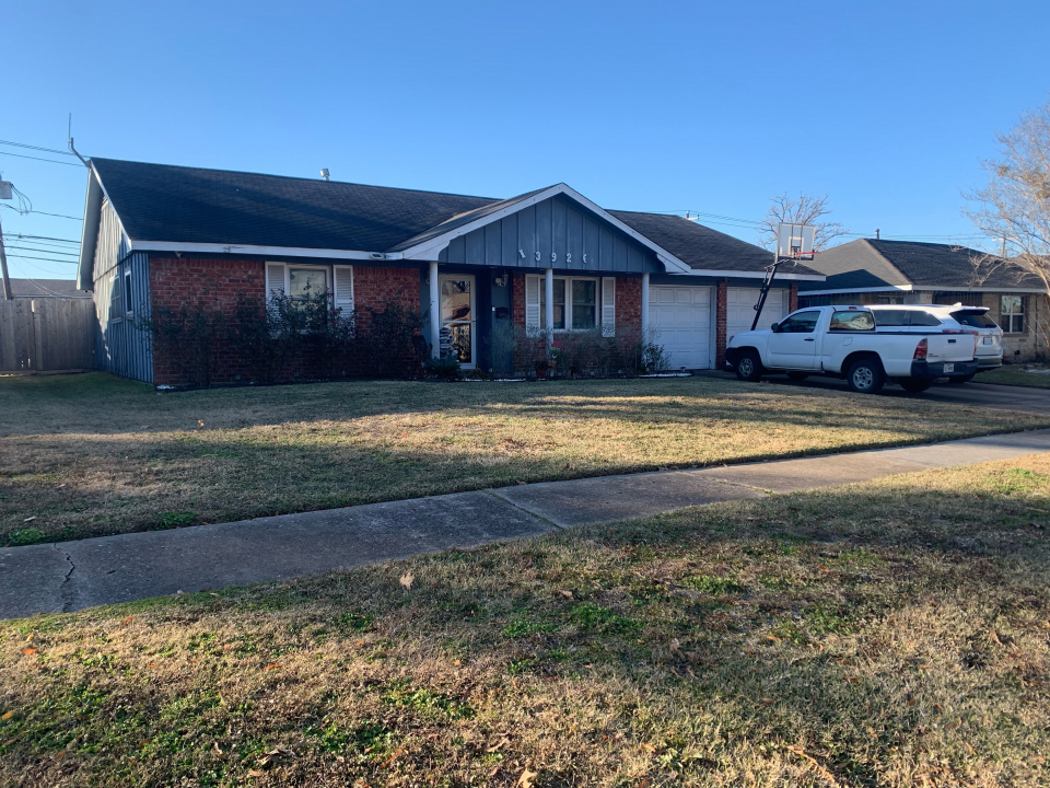 13926 Hollypark Dr, Houston, TX 77015