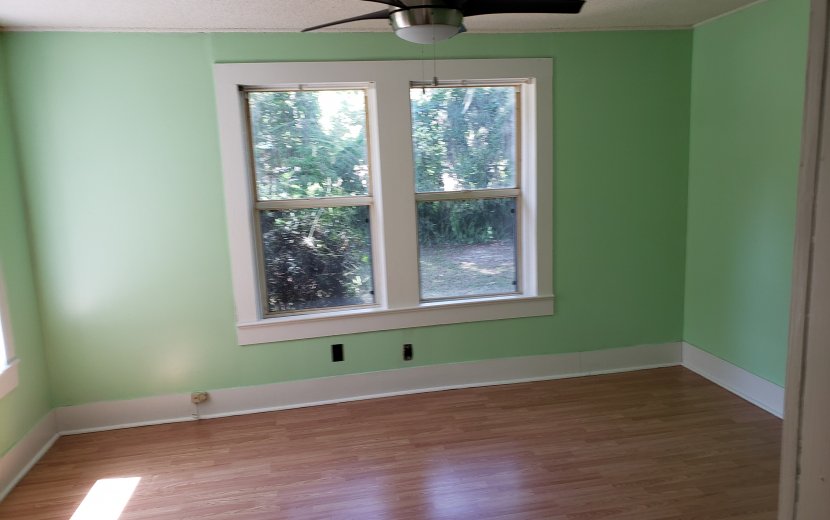 685 3rd Ave, Welaka, FL 32193