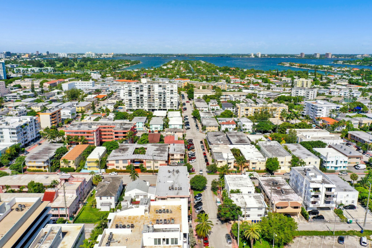 244 79th St 4DE, Miami Beach, FL 33141