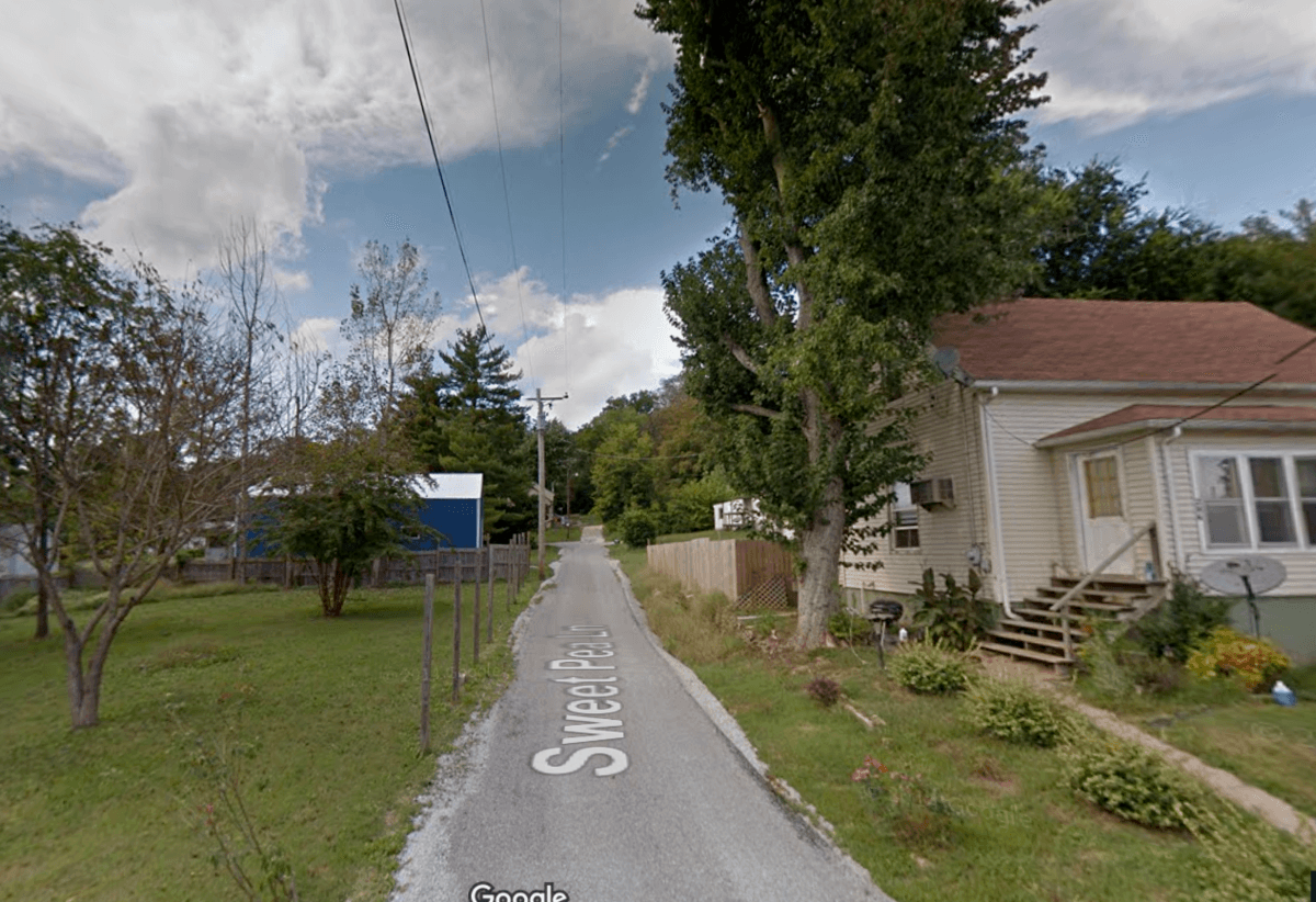 Sweet Pea Lane, Dongola, IL 62926